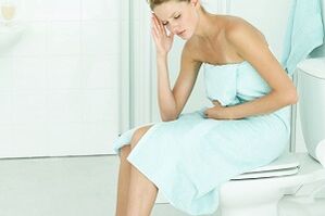 douleur dans le bas de l'abdomen avec cystite chez la femme